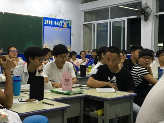 D:/657活动照片/mmexport1478131446735.jpg